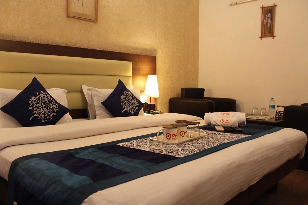 דהראדון Oyo 1822 Hotel Ambassador מראה חיצוני תמונה